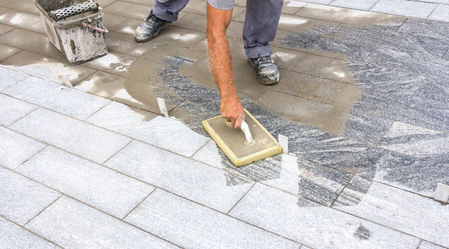 Professional gutter cleaning in Vernon, TX